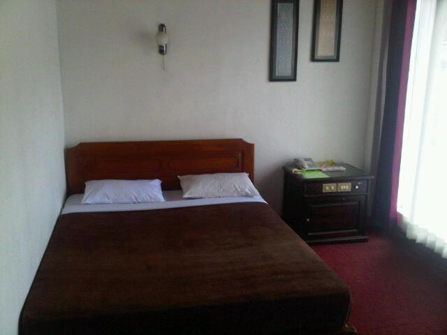 Ambun Suri Hotel Букитинги Стая снимка